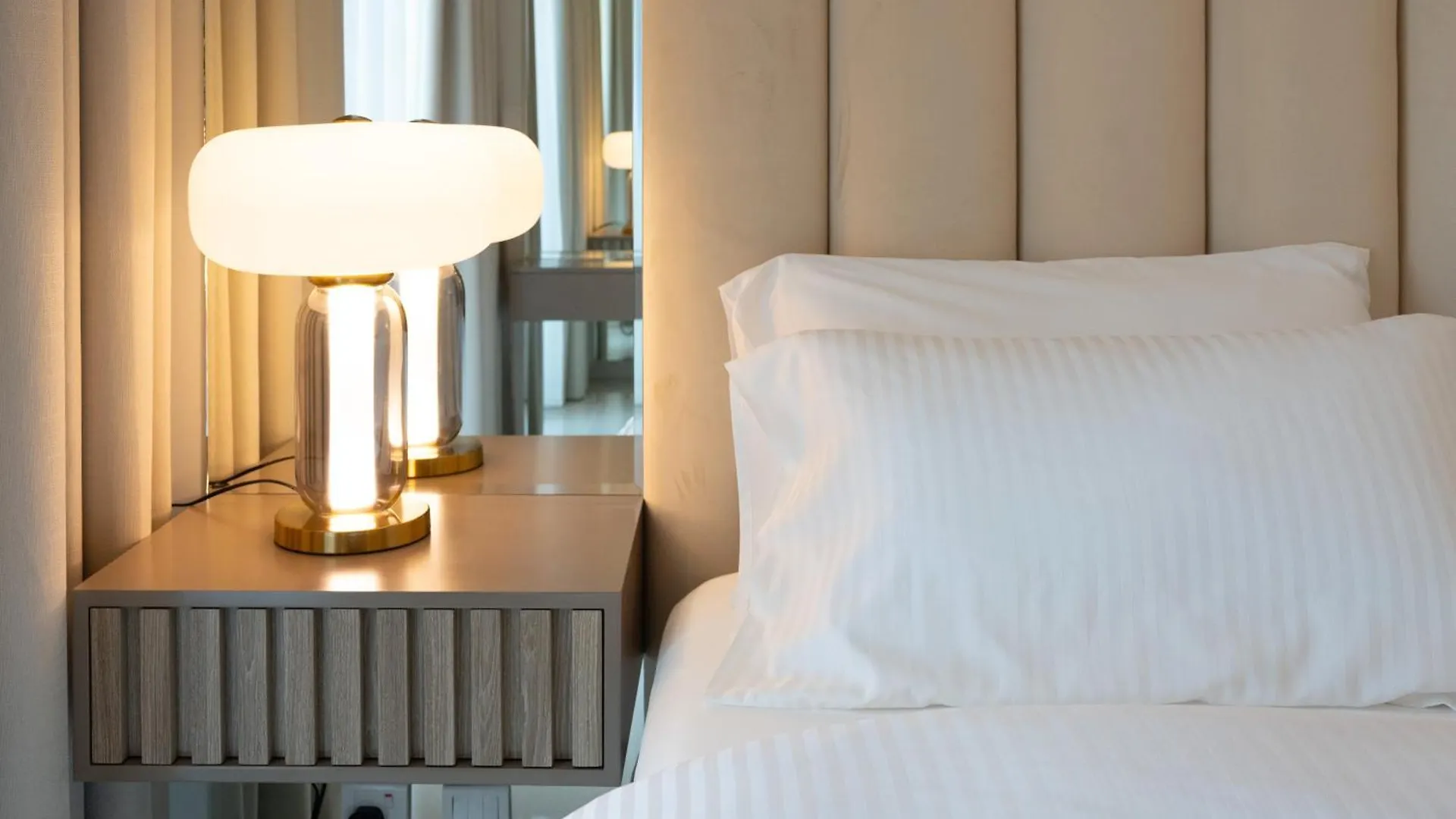 Apartmán Keyrock Living - Luxe 2Br In Business Bay Dubaj