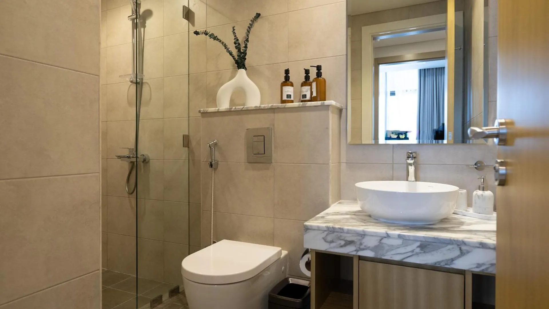 Апартаменты Keyrock Living - Luxe 2Br In Business Bay Дубай